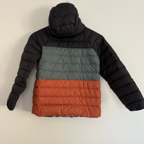 Patagonia Kid's Reversible Down Sweater Hoody in Fitz Roy Patchwork - Picture 2 of 11